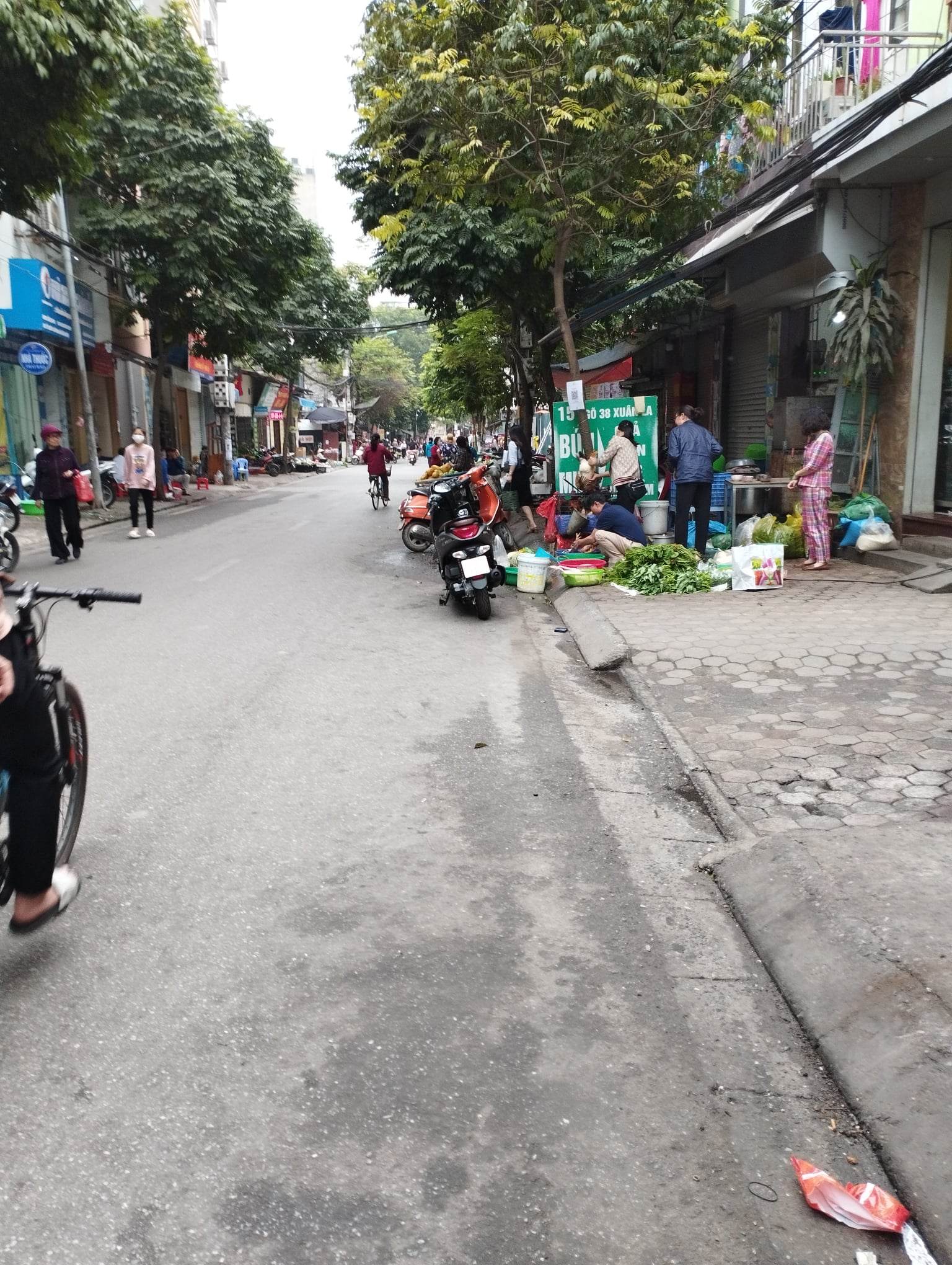 BÁN NHÀ – XUÂN LA –LÔ GÓC -OTÔ- KINH DOANH SẦM UẤT 206M MT12  17.9 TỶ 13562681