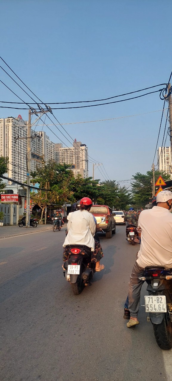 TẶNG NGAY BIỆT THỰ SÂN VƯỜN-QUÁN COFFEE - HOÀNG QUỐC VIỆT NGANG 13M*50M CHỈ NHỈNH 80.. TỶ SÁT PHÚ 13563899