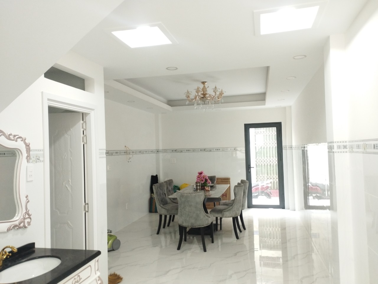 Ngộp bank bán gấp nhà Đỗ Ngọc Thạnh, Phường 15, Quận 5  14 Tỷ DT 200m2 Sổ Hồng Riêng. 13566215