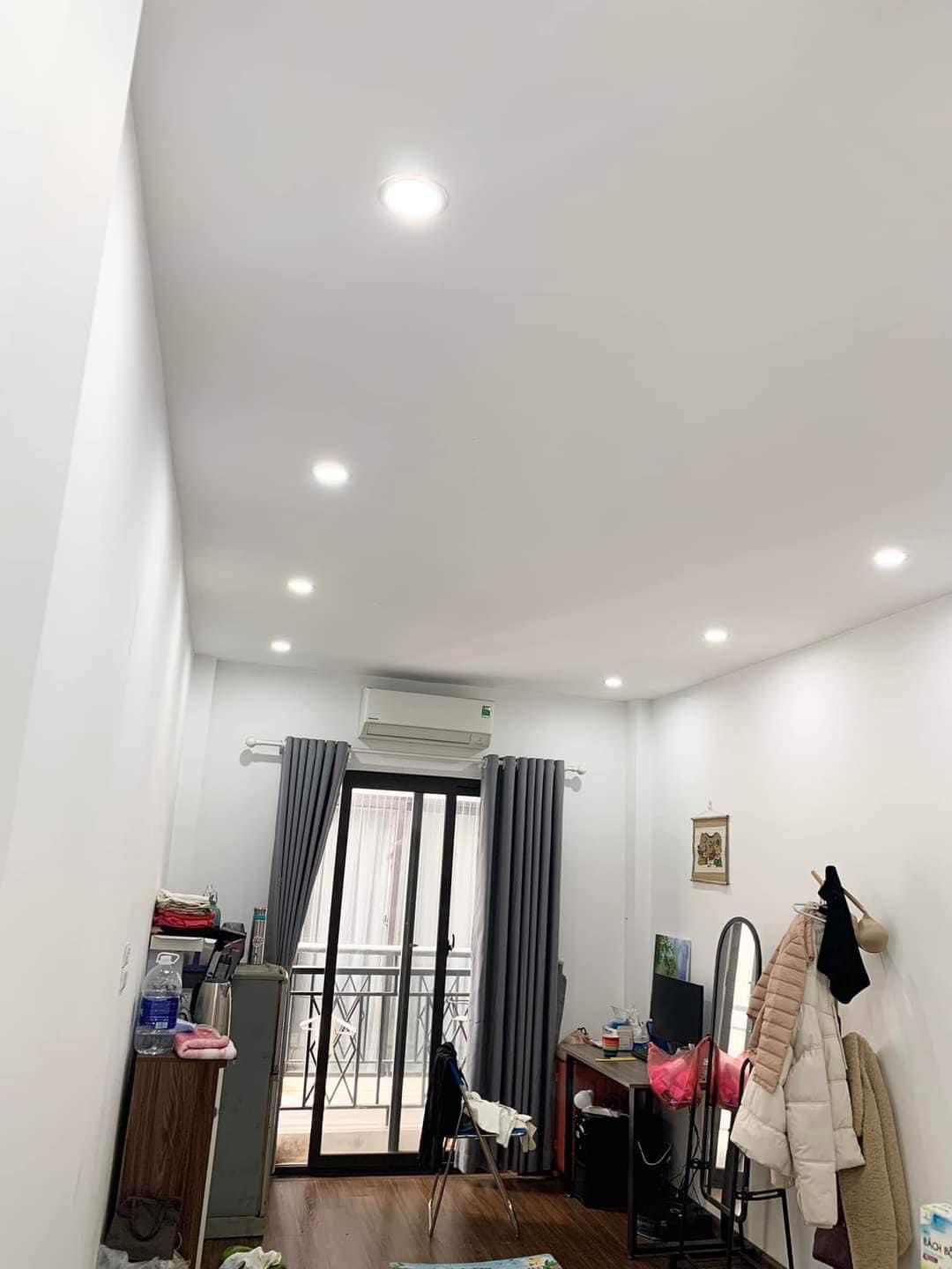 Bán nhà 35m2 5tầng nhỉnh 3tỷ ngõ ôtô 68 Cầu Giấy  0934266313 13570474