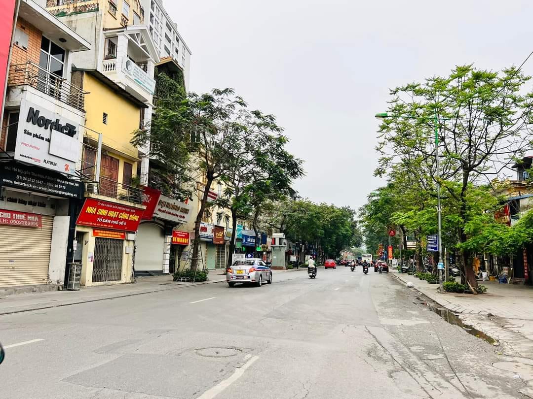 MẶT PHỐ BA ĐÌNH, CỬA NGÕ THỦ ĐÔ, KINH DOANH VÔ CÙNG SẦM UẤT, 120M, MT 5M, NHỈNH 40 TỶ, 0937651883. 13578443