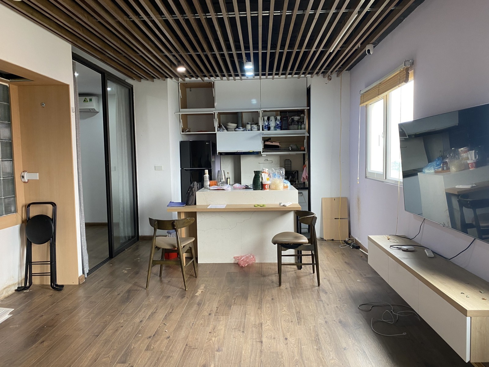 CHO THUÊ MẶT PHỐ PHÚC DIỄN-THANG MÁY-ĐIỀU HÒA -NHÀ HÀNG SPA BIA NGÂN HÀNG 13578472