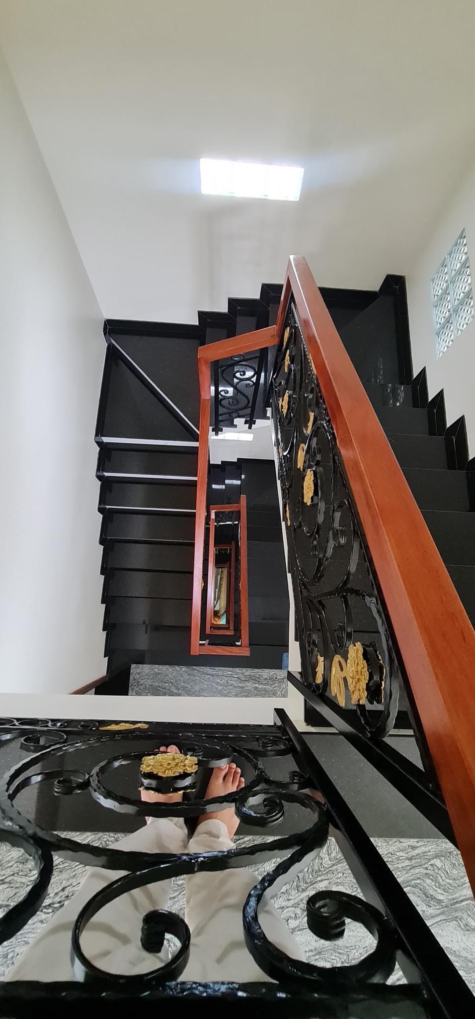 Bán nhà Mặt tiền đường Tân Hương, - Tân Sơn Nhì, DT: 4.3x27m, 5 Tầng - 8PN, giá 20.8 tỷ. 13579847