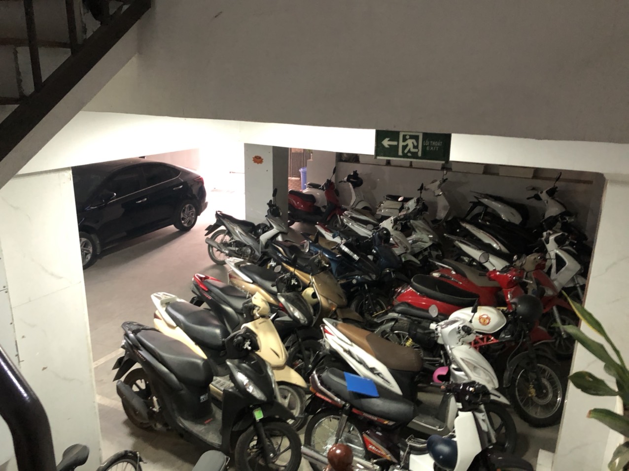 BÁN TÒA CĂN HỘ MẶT PHỐ LẠC LONG QUÂN TÂY HỒ, DÒNG TIỀN 2 TỶ/ NĂM, 156M2, 10 TẦNG 43 TỶ. 13582257