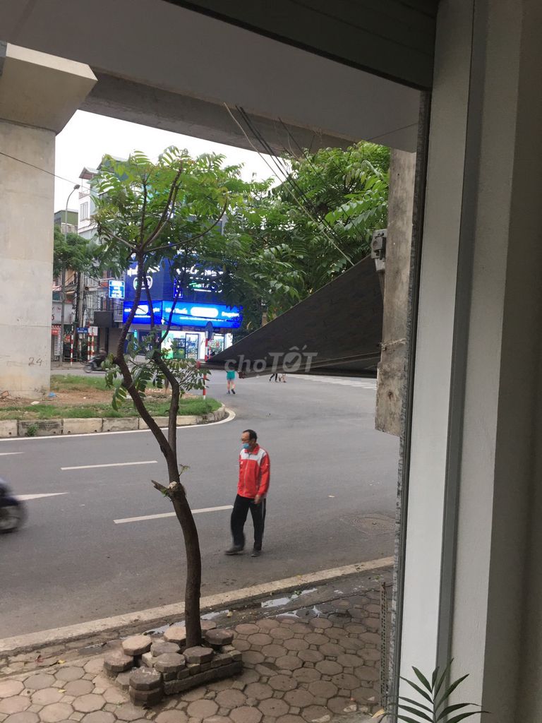Cho thuê cửa hàng mặt phố số 48 Hoàng Cầu mới, Đống Đa, Hà Nội. 13590296