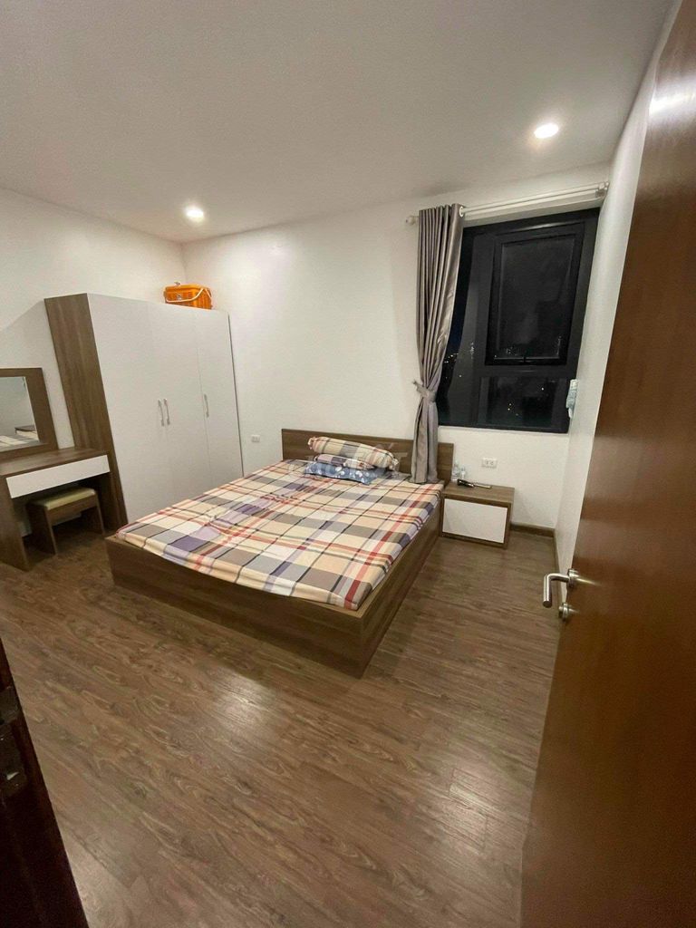 Chính chủ cho thuê căn chung cư 3PN 103m2 chính chủ ecolake 32 Đại Từ 13590348