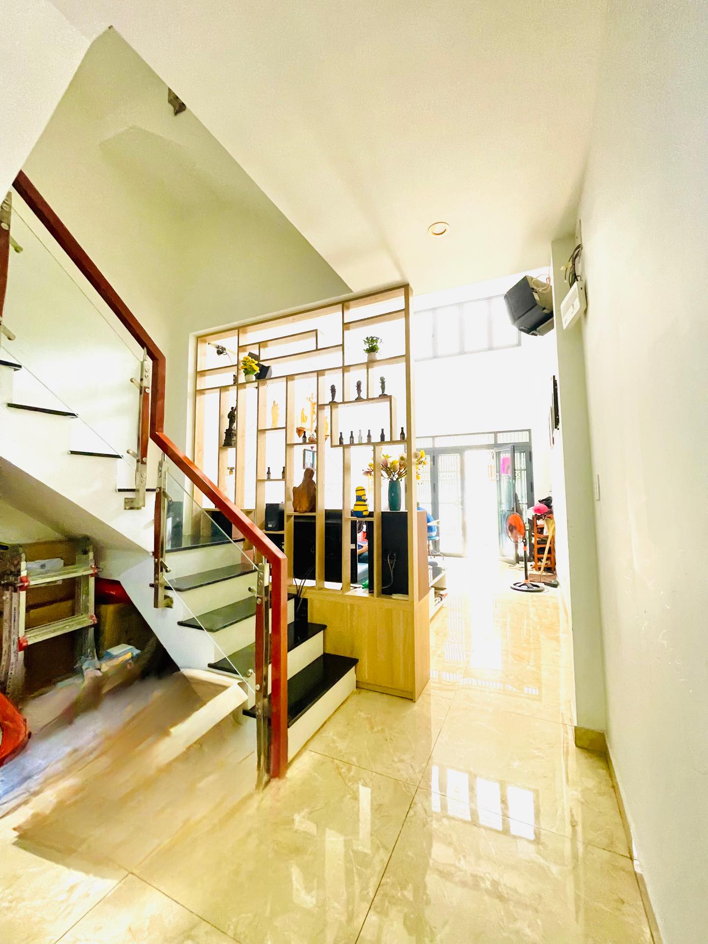 NGAY CÔNG VIÊN PHÚ NHUẬN – 5 TẦNG – HẺM XE HƠI – 5PN LỚN 13592085