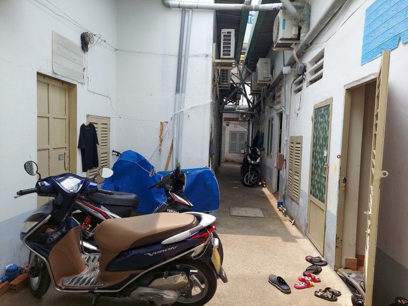 Bán nhà Cấp 4 + dãy trọ Ngô Tất Tố, quận Bình Thạnh, DT: 305m2 (12x27m), giá còn 50tr/m2 13596201