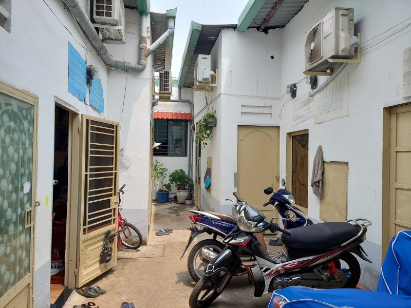 Bán nhà Cấp 4 + dãy trọ Ngô Tất Tố, quận Bình Thạnh, DT: 305m2 (12x27m), giá còn 50tr/m2 13596201