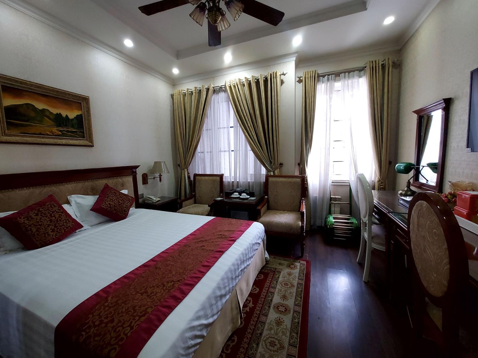 Bán khách sạn mặt phố Trần Duy Hưng 80m2 8 tầng 17 PN Siêu đẹp và đẳng cấp 0969568293 13597786