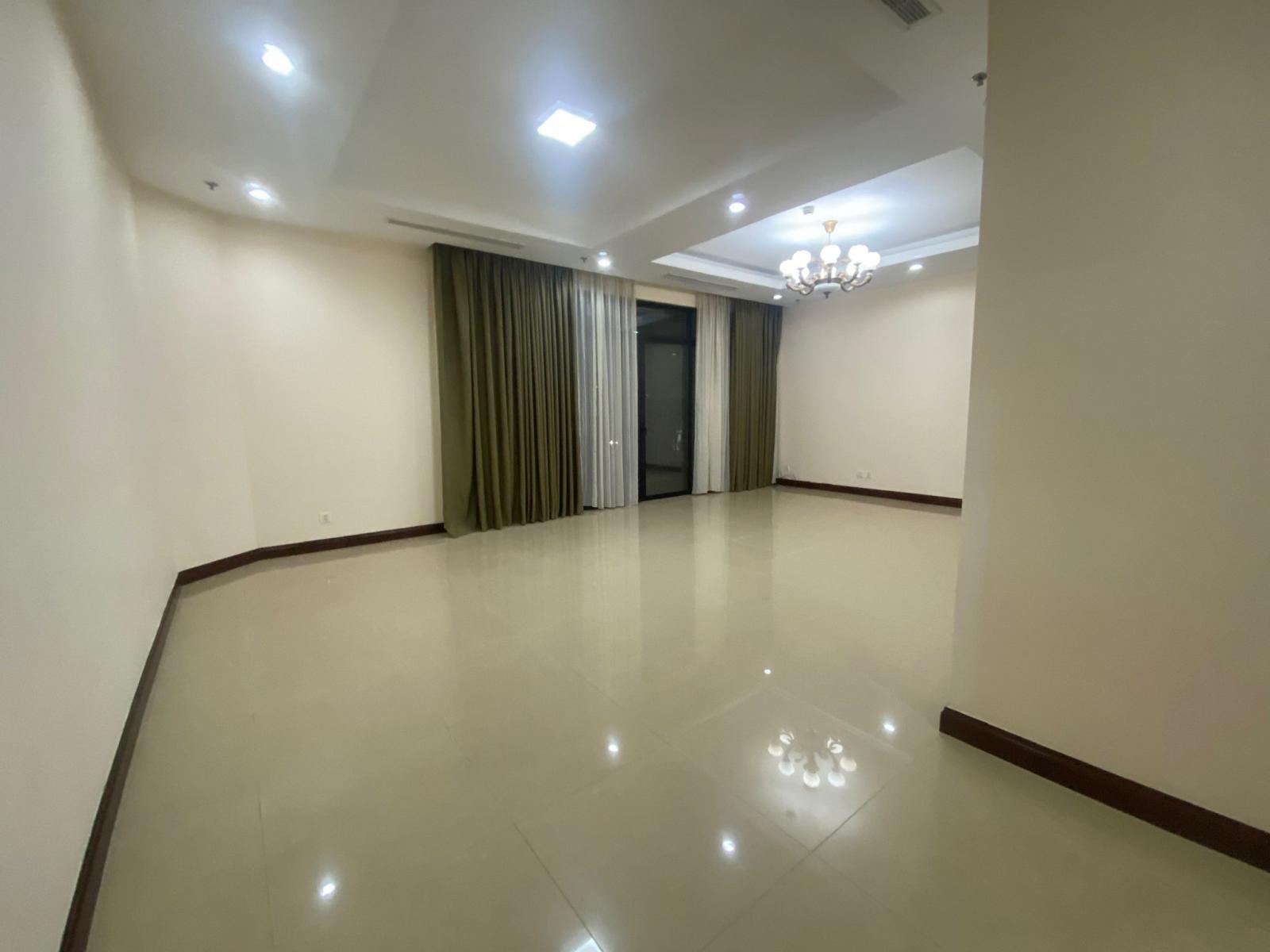 165m Royal City Siêu Vip. Đẳng Cấp Hoàng Gia. Chỉnh Chủ Thiện Chí Bán Nhà Royal City Hà Nội. 13598424