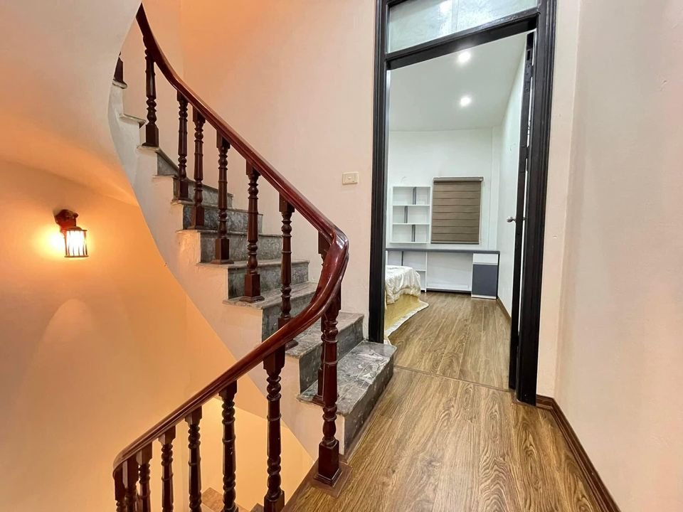 Bán nhà ngõ VIP phố Võng Thị 35/40m2 4 tầng mặt tiền 4.8m 4.55tỷ 0934266313 13599714