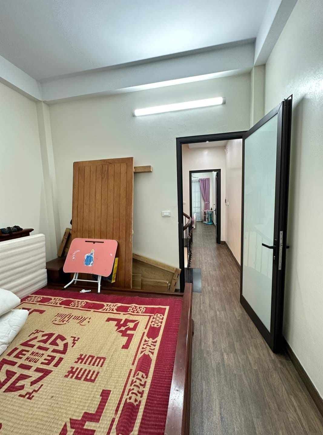 Chuyển Việc, Bán Nhà Nguyễn Văn Cừ, Long Biên 36m2, 5T chỉ 3,65 tỷ (Gần Cầu Chương Dương) 13600580