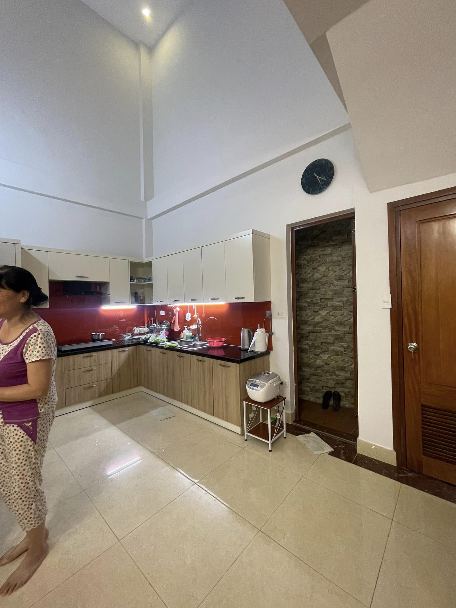 Bán nhà  HIẾM LẠC LONG QUÂN gần oto, gần  Hồ Tây 57m 5 tầng 7.1 tỷ 13600729