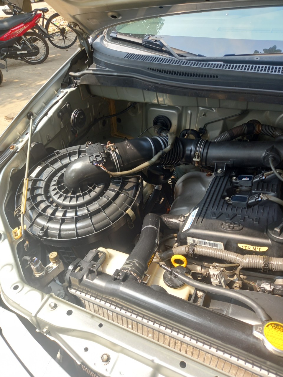 CẦN BÁN XE INNOVA 2010 13608923