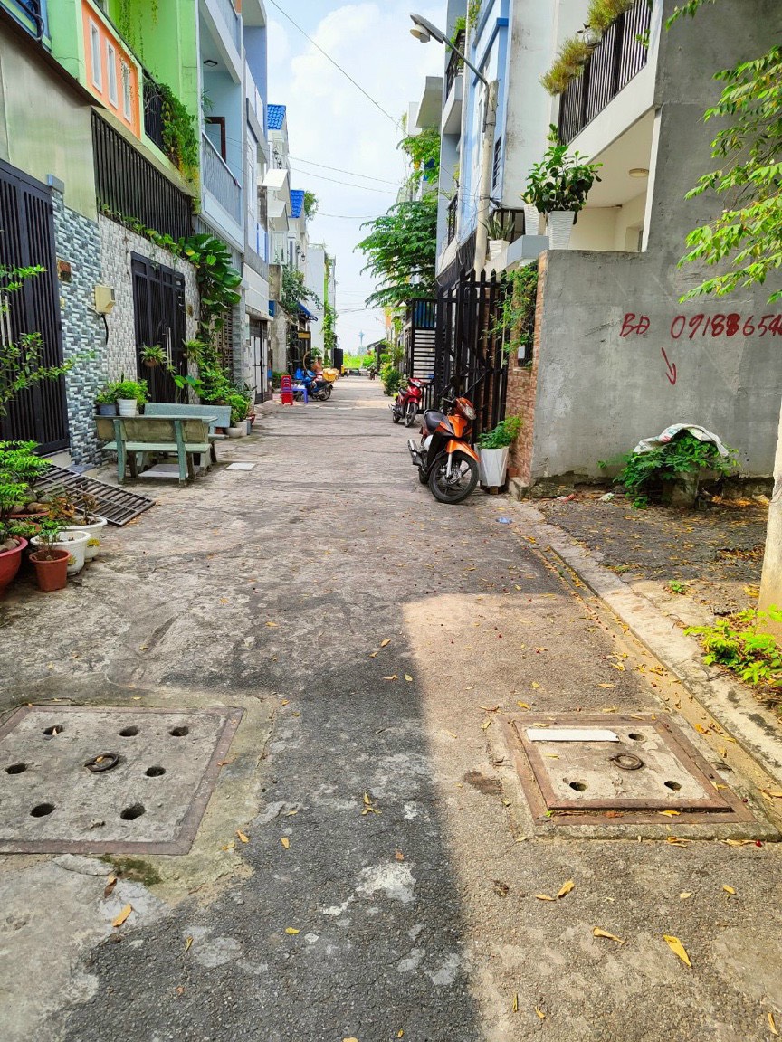 đất đường ngô chí quốc , bình chiểu , dt 60m2 , giá 2.6 tỷ 13614847