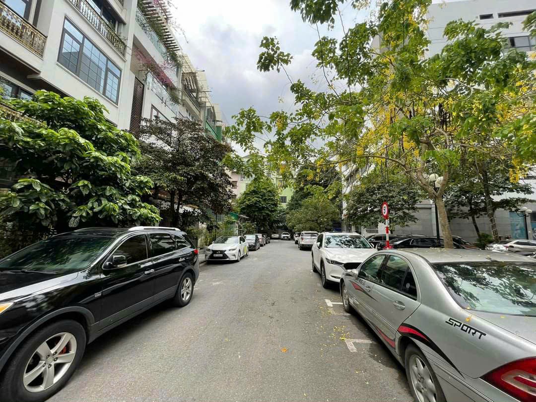 LIỀN KỀ NGUYỄN TRÃI THANH XUÂN - NHÀ SIÊU ĐẸP 5 TẦNG THANG MÁY- 
92M2 5 TẦNG MĂT TIỀN 5,5M 13622976