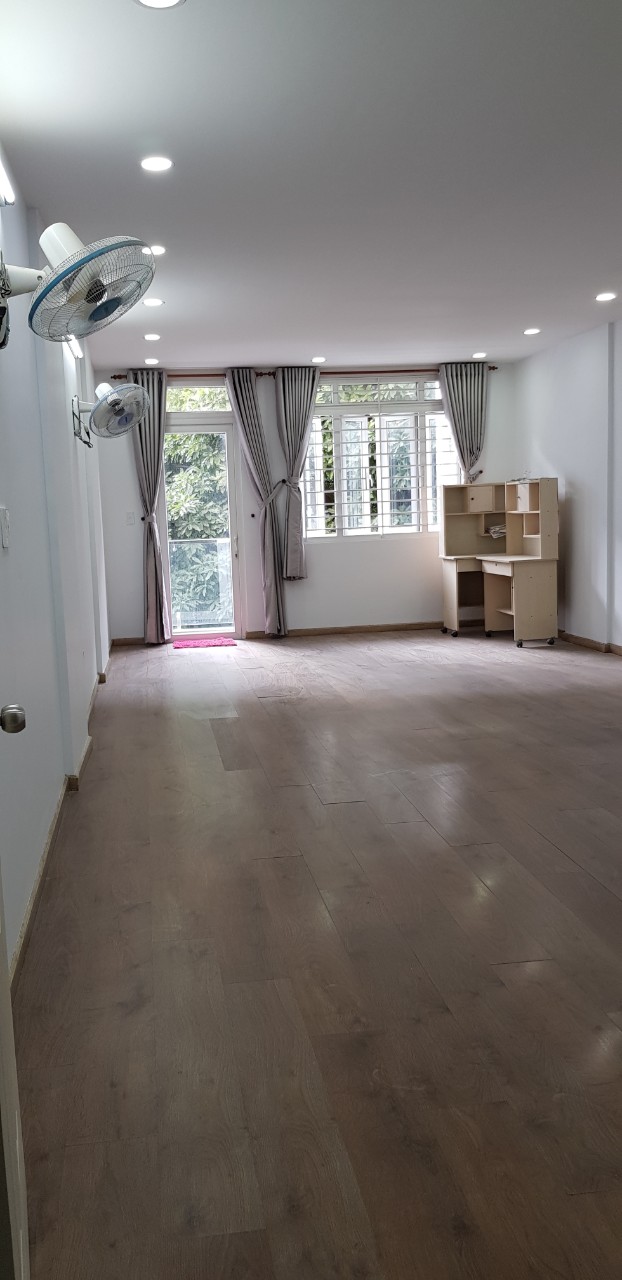 Nhà Hẻm 8m Bùi Đình Túy ,90M2, 5 tầng,Có Thang Máy Ngang 4.4m, Chỉ 13.9 Tỷ 13627790