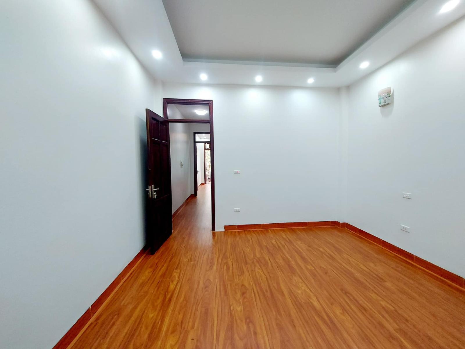 Bán Nhà Phố Nghĩa Dũng 50m2 Mt 4 giá 8.5 tỷ, Gara, Kinh Doanh 13629859