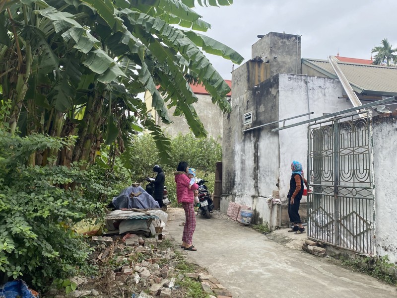 Bán đất Ven Hồ - Địch Trung, Đan Phượng. 187m2 đất; MT8m; giá 4.86 tỷ. Phương 13635140