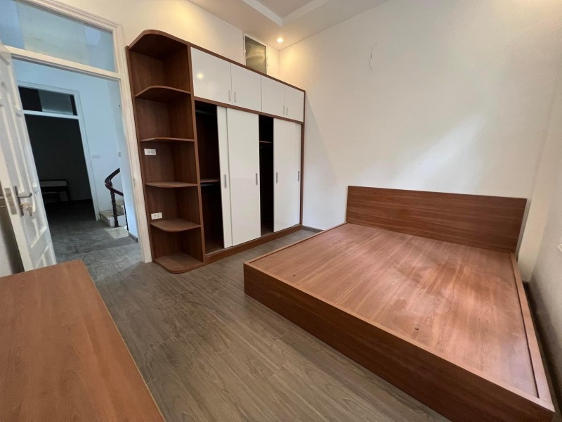 Bán đất tặng nhà phố Lê Văn Lương Thanh Xuân 42m 3 tầng ngõ thông kinh doanh 4.6 tỷ 13653387