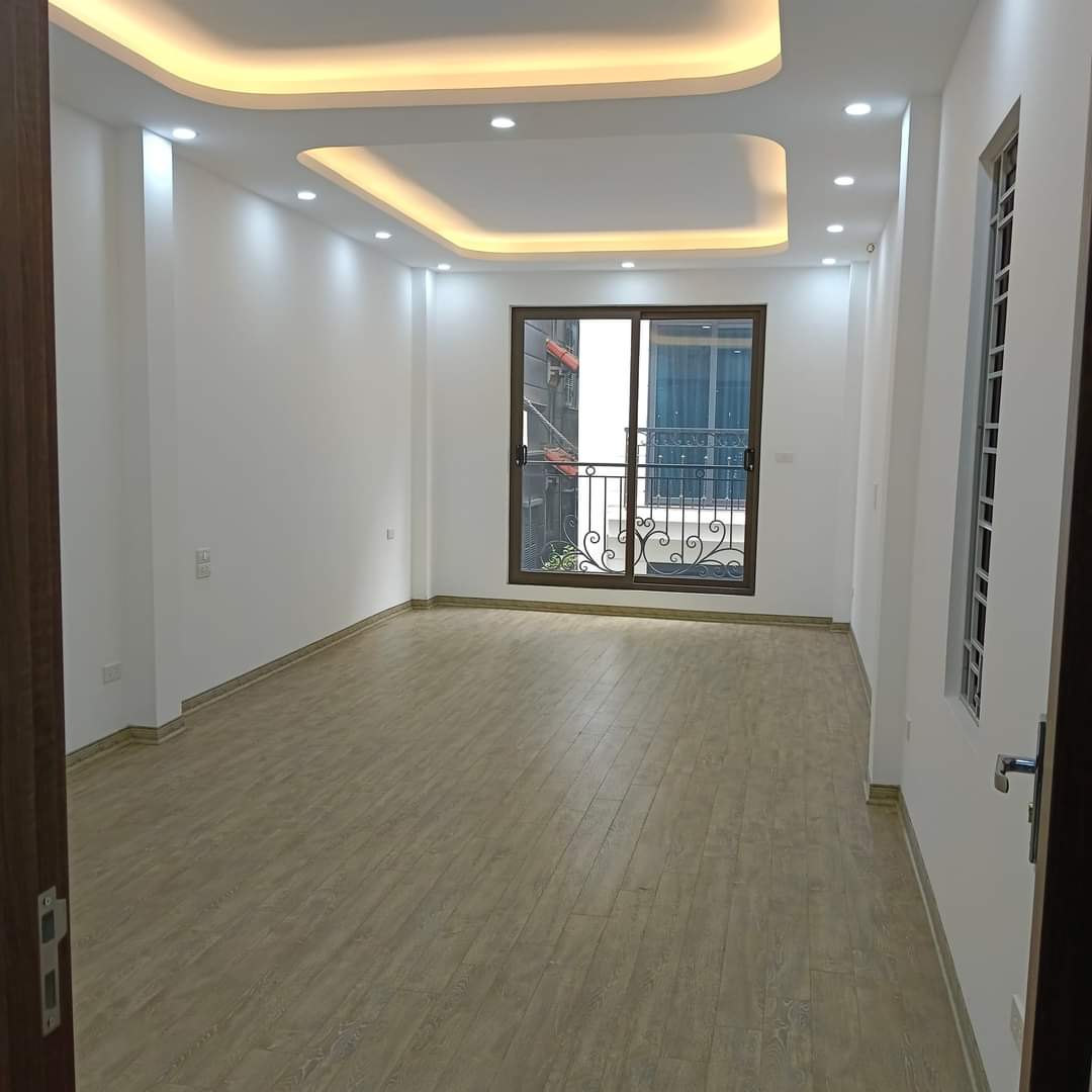 SỐC 9 TỶ CÒN 7.3 TỶ  7 TẦNG THANG MÁY 45m² ngõ 68 Cầu Giấy sát hồ quận ủy, nhà mới full nội thất, ở ngay 13659687