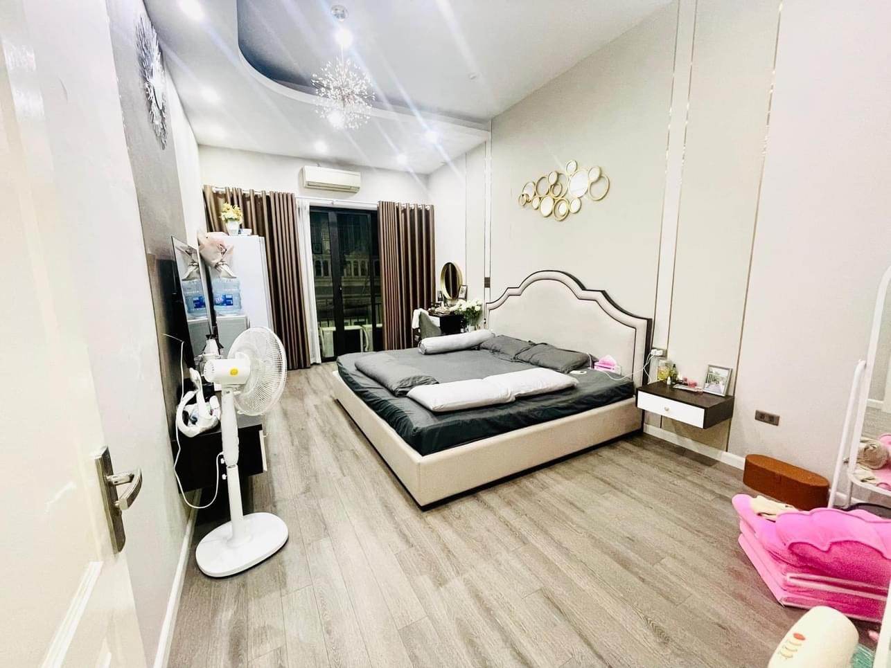 BÁN NHÀ  PHƯỜNG XUÂN ĐỈNH-OTÔ -  -2 THOÁNG- GẦN CHỢ KINH DOANH 43M 5TẦNG 5.9 TỶ 13662845