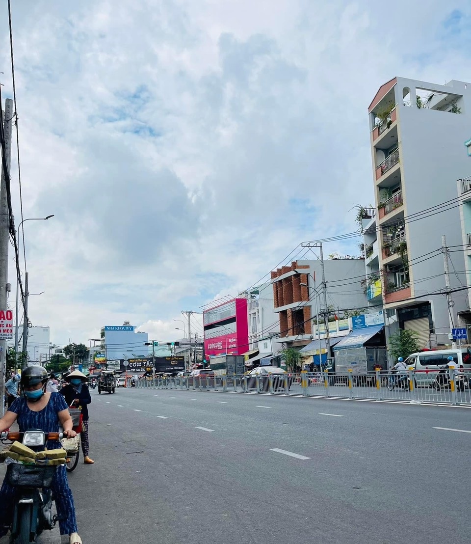 Siêu phẩm Biệt thự sông ngang rộng 10m, 220m2, 5 tầng mái Thái Nguyễn Xí, chỉ 32 tỷ.  13666472