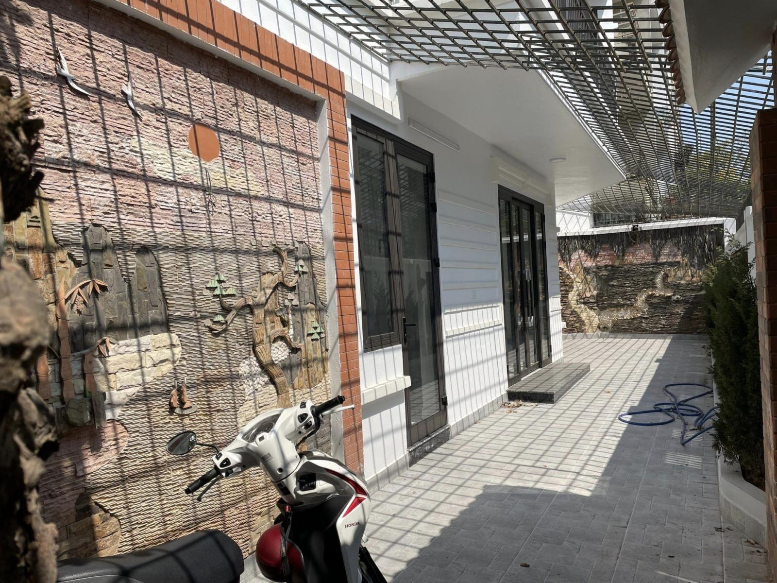 BÁN NHÀ LÔ GÓC BIỆT THỰ SÂN VƯỜN VĂN QUÁN KINH DOANH DT 140 5T GIÁ 16.6 TỶ 13670149