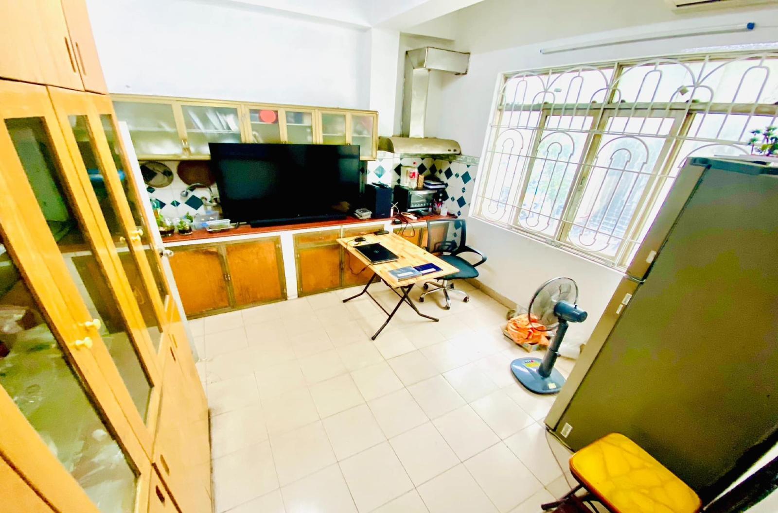  NHỈNH 6TỶ NHÀ MẶT PHỐ LÊ QUÝ ĐÔN QUẬN HAI BÀ-VỈA HÈ-2 THOÁNG-NỞ HẬU-KINH DOANH  13672757