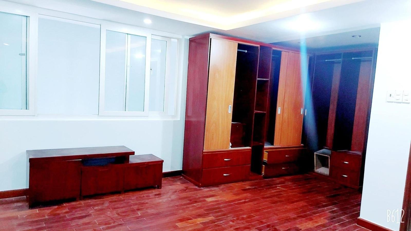 Bán nhà ngay Chợ Phạm Văn Hai, DT: 85m2 (9.6x9m), 5 Tầng đúc - 6 PN, giá 8 tỷ (TL) 13672894