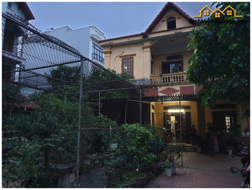 Bán nhà TT Trâu Quỳ, lô góc 2 thoáng, ô tô, kinh doanh, mua là lãi. 418m2. 2x tỷ. 0968483335 13673032