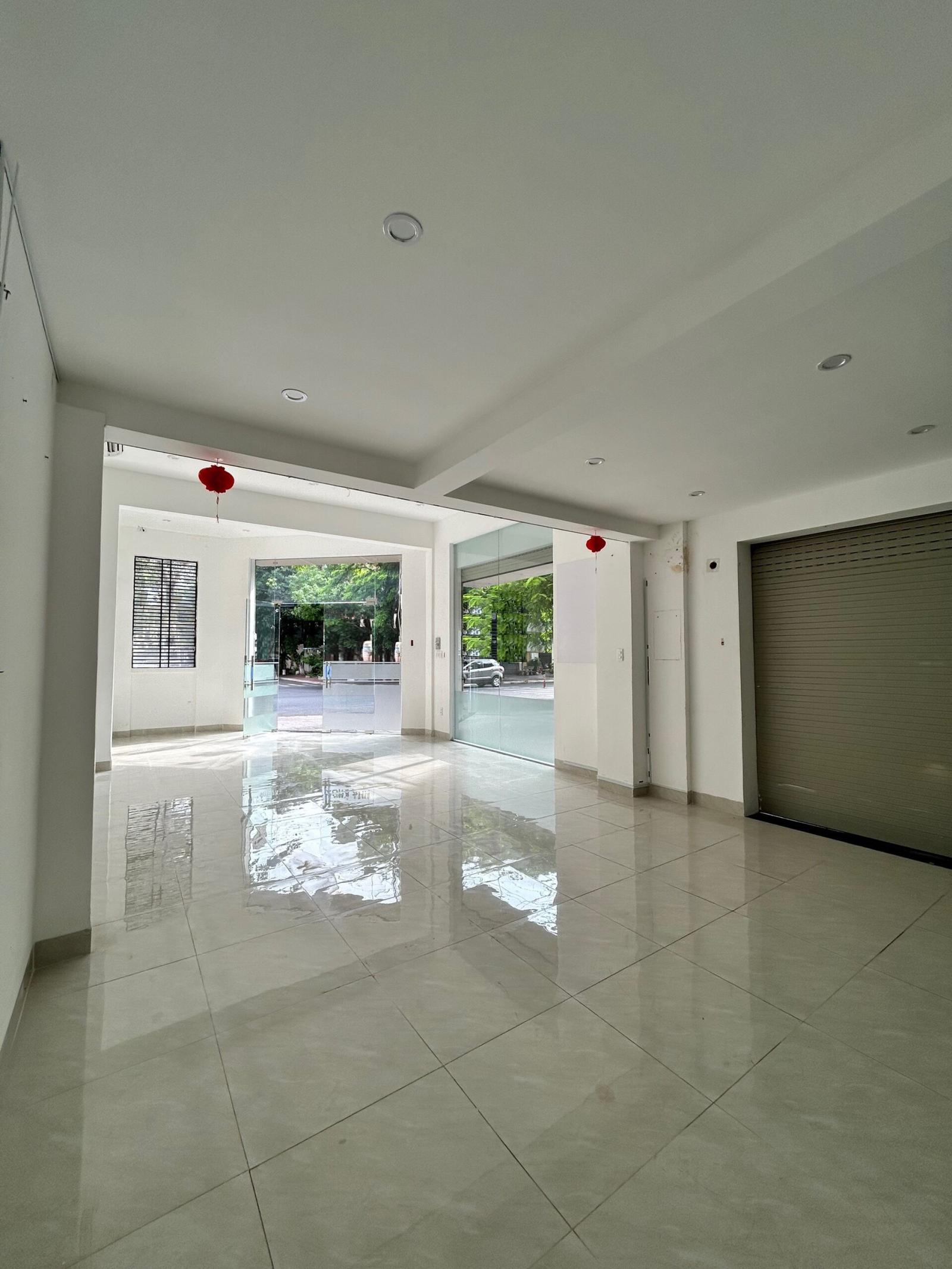 Cho thuê mặt bằng góc 2 mặt tiền ngã tư Chợ đường Trương Công Định P9, TPVT 13675682