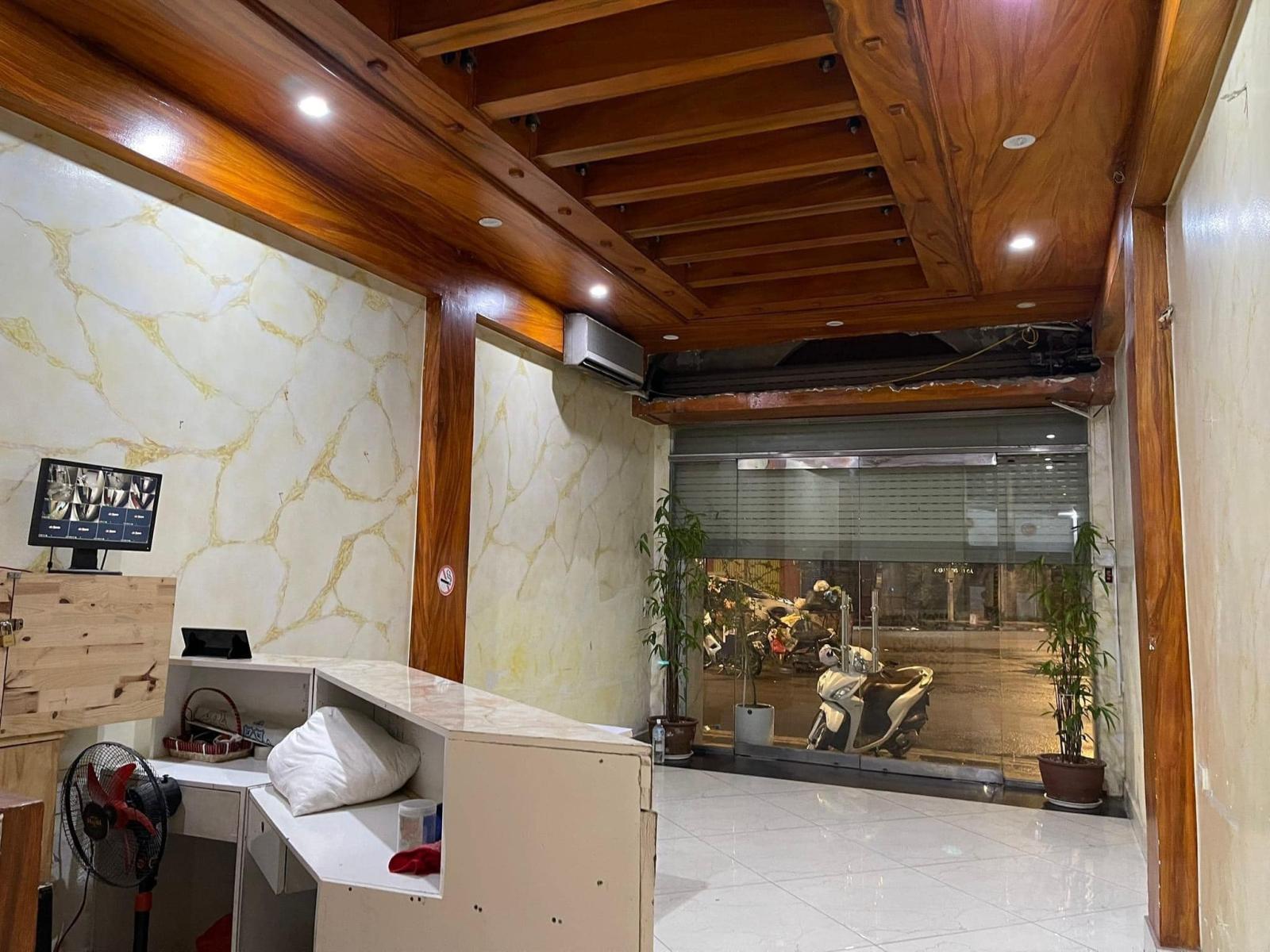 Bán khách sạn mặt phố Đình Ngang 90m2 7 tầng siêu VIP hiếm có 0969568293 13676142