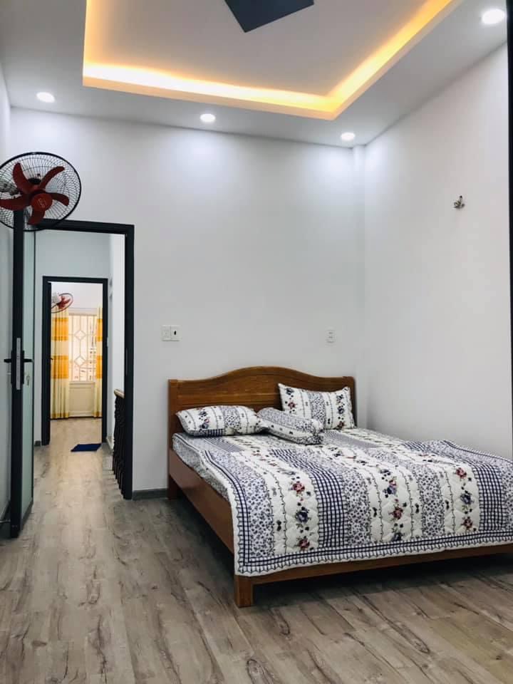 NHÀ MỚI HẺM XE HƠI, HOÀNG BẬT ĐẠT, QUẬN TÂN BÌNH, 42M, CHỈ 3.39 TỶ 13679044