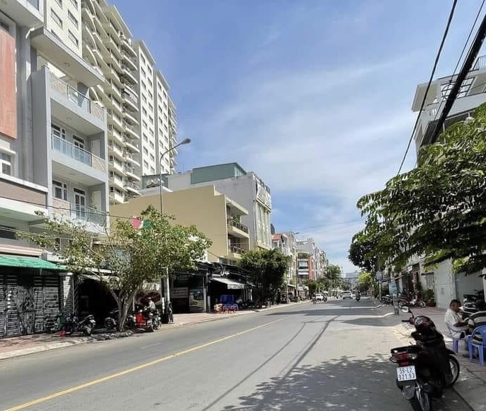 Nhà phố 4 tầng đẹp HXT Phan Văn Trị, 90m2, ngang 4.5m, gần chợ, chỉ 8.7 tỷ. 13679312