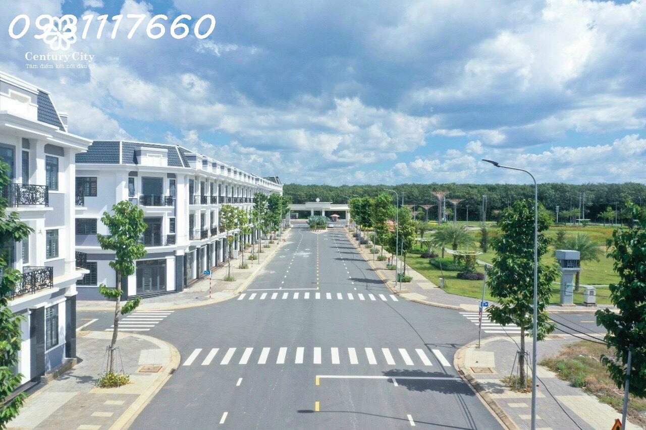 Century City cách Sân Bay Long Thành 2,5km lô góc đường lớn ngay công viên TTTM. Giá chỉ 16tr/m2 13686243