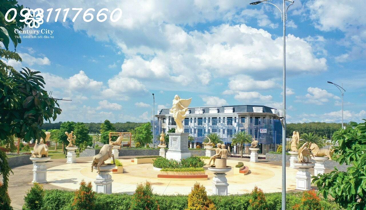 Tôi cần tiền bán lô lỗ đất trong khu dân cư Century City. Giá 1.6 tỷ bao phí sang tên 13686374