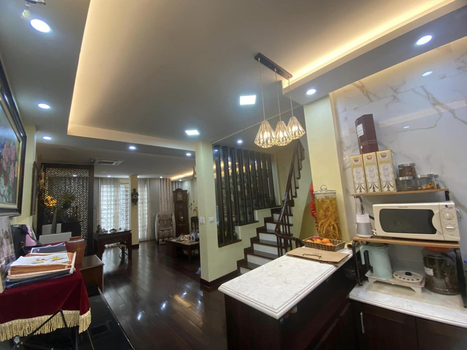 Nhà Đẹp Nguyễn Cảnh Dị Mặt Tiền Rộng Thang Máy GaRa ÔTô Vỉa Hè Kinh Doanh 13686859