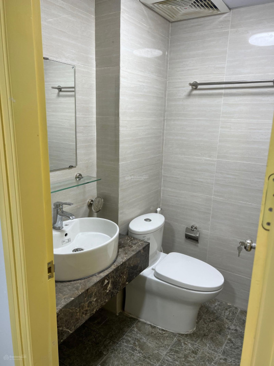 Cho thuê nhà phố Hồ Tùng Mậu 85m2 x 7 tầng làm Văn phòng, TT gia sư tiếng anh, Trung tâm năng khiếu 13689345