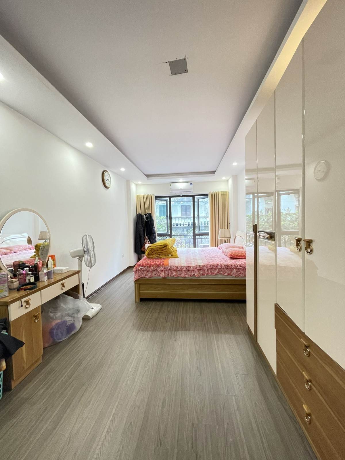 BÁN NHÀ XUÂN ĐỈNH-OTÔ ĐỖ CỬA- NGÕ THÔNG-GẦN BÃI GỬI OTO  42M 5TẦNG 4.8 TỶ 13690396