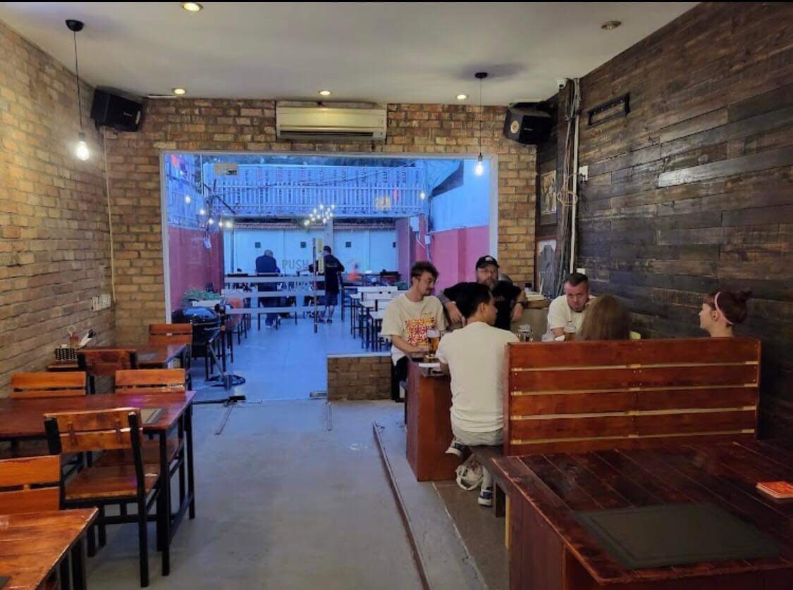 Sang nhượng Nhà Hàng Quán Bar Rộng Rãi Ngay Trung Tâm Thảo Điền, TP.HCM 13697084