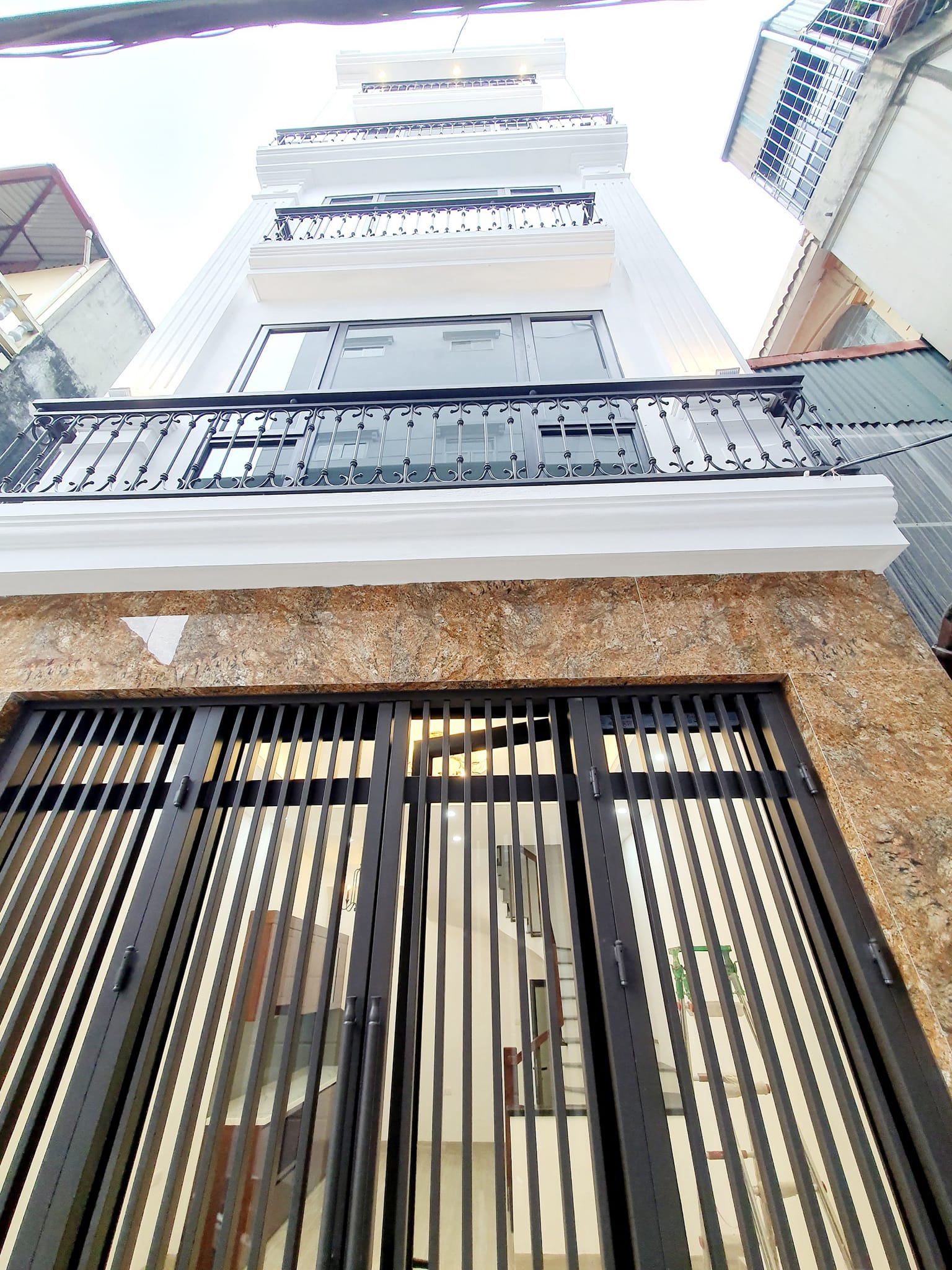 Bán nhà phố Trương Định, 30m x 5 , Nhỉnh 4 Tỷ, không có căn thứ 2 13705329