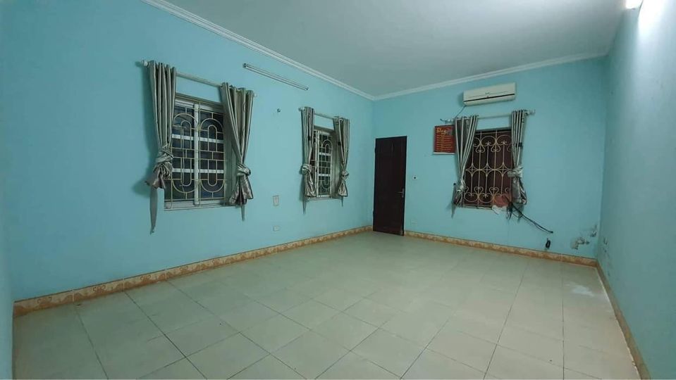 Cho thuê nhà nguyên căn 3 tầng mặt phố Phúc Diễn - Bắc Từ Liêm - HN 13708132