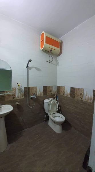 Cho thuê nhà nguyên căn 3 tầng mặt phố Phúc Diễn - Bắc Từ Liêm - HN 13708132