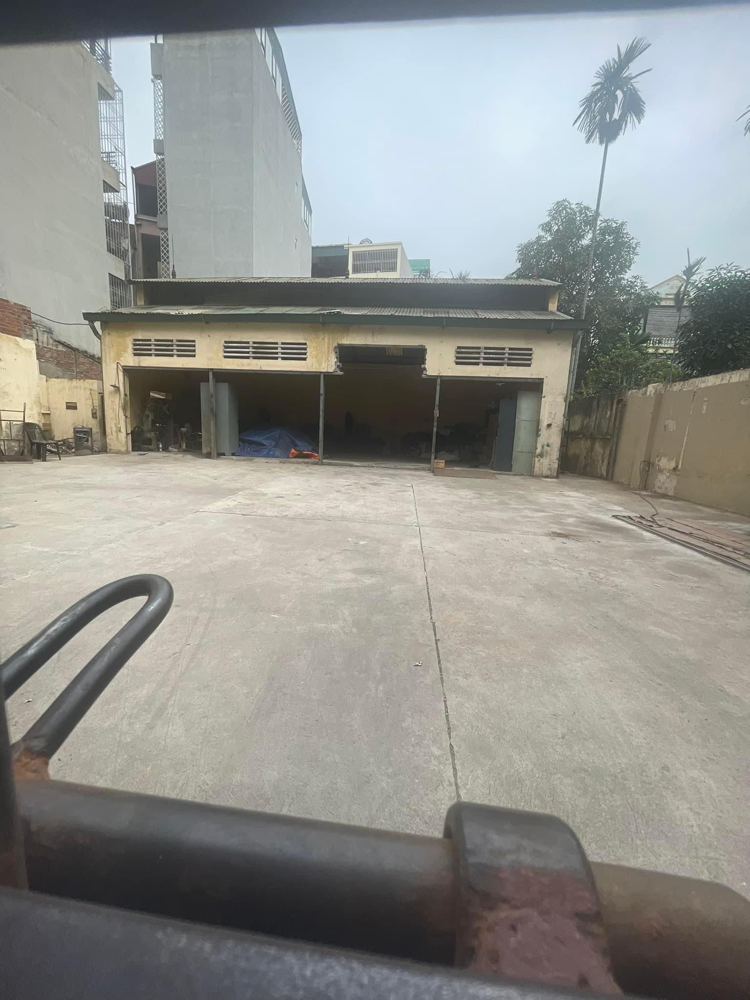 bán nhà C4 Văn Cao-Ba Đình 176m, mặt tiền 9.5m, ôtô tránh 13712452