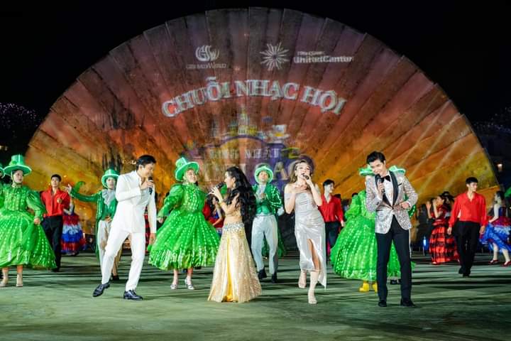 Bán nhà hđ 30tr/th, dt: 6x12m, giá 9 tỷ lãi ngay 3 tỷ 0988338993


 13720528