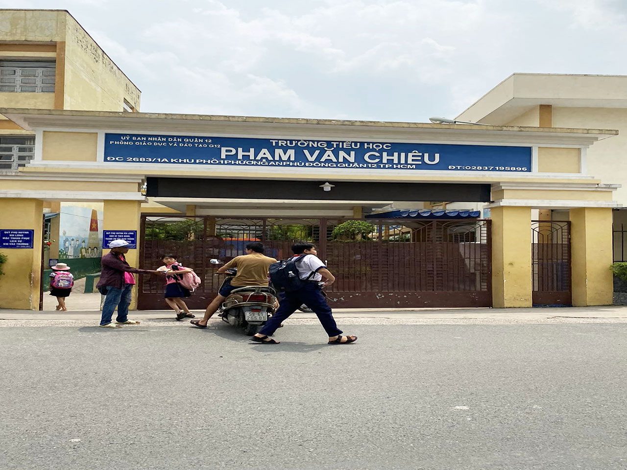 CHỈ 20 TRIỆU/M2, AN PHÚ ĐÔNG QUẬN 12, GẦN 300M2, NGANG 7M HIẾM, TẶNG DÃY 14 PHÒNG TRỌ MỚI, DÒNG 13725510