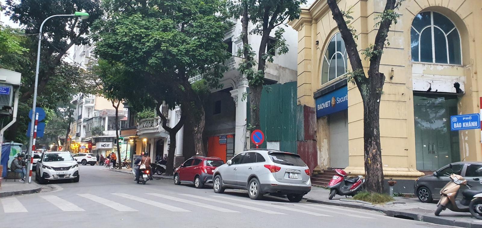 Bán nhà mặt phố Bảo Khánh, HK 60m, 6T có TM, MT5m, ô tô, KD, 70 tỷ. LH: 0366051369 13725936