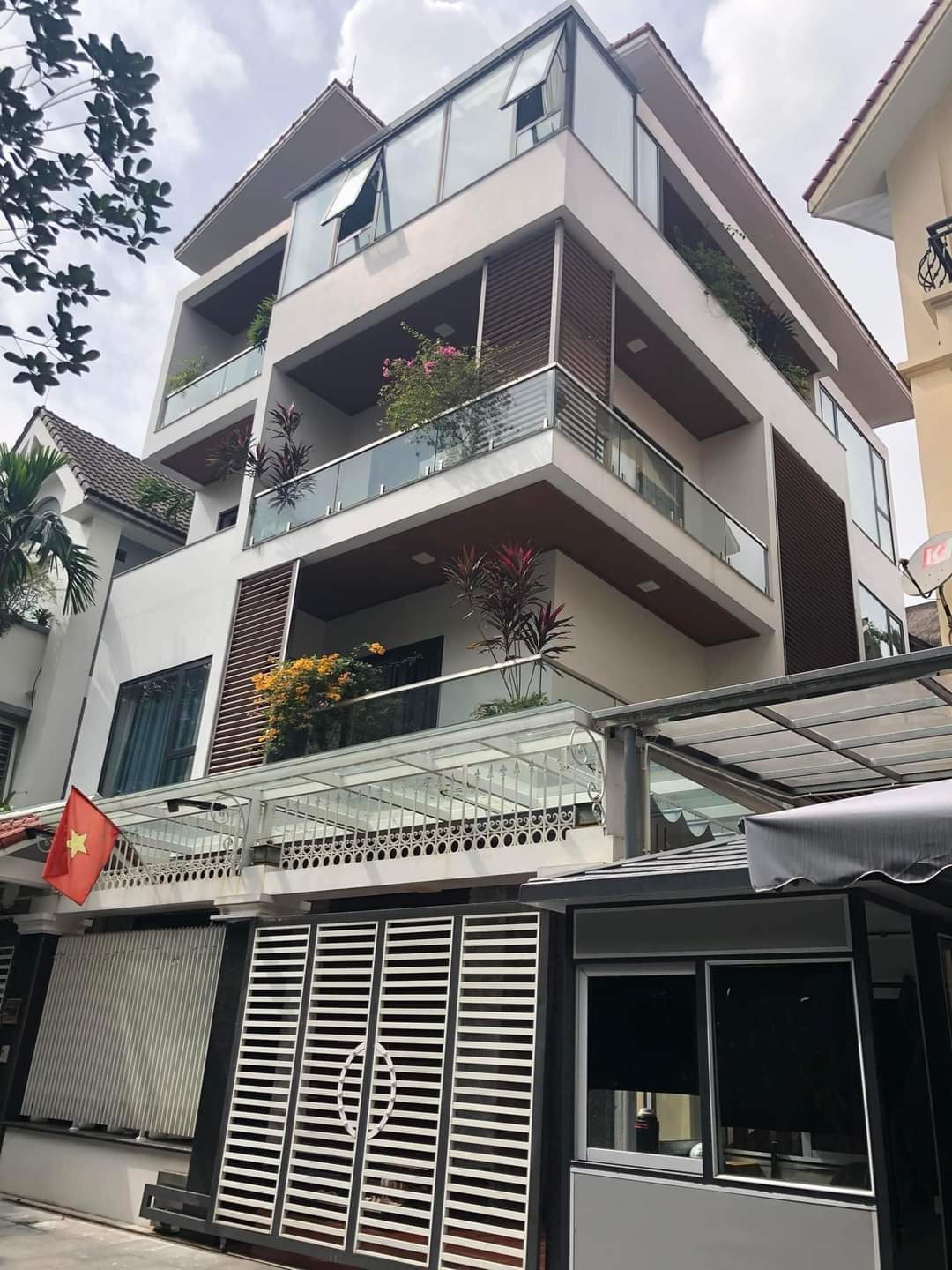 ĐỘC ! BT kđt mỹ đình2 vỉ hè oto tránh,đỗ ngày đêm 187m 3t hơn 43 tỷ. 13731744